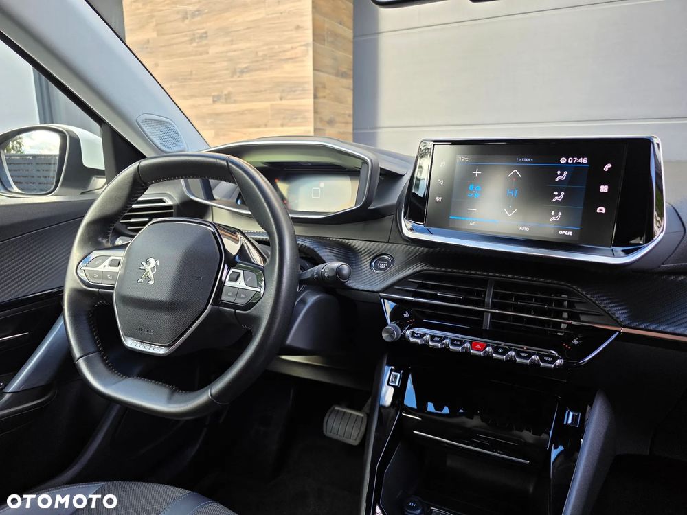 Peugeot 2008 1.5 BlueHDi Allure S&S EAT8 - 25