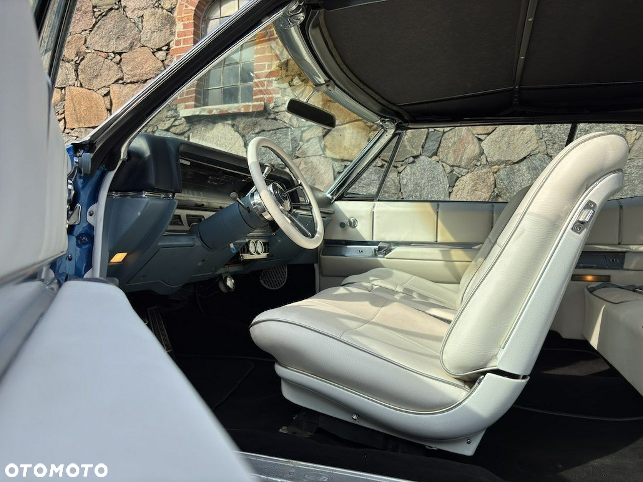 Cadillac Deville - 10