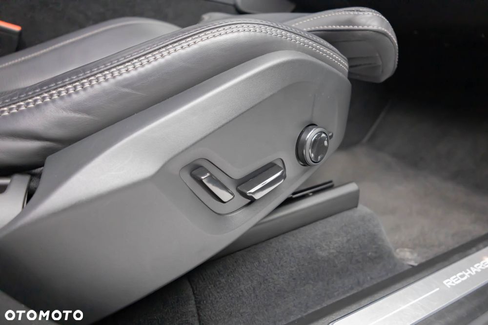 Volvo XC 90 - 35