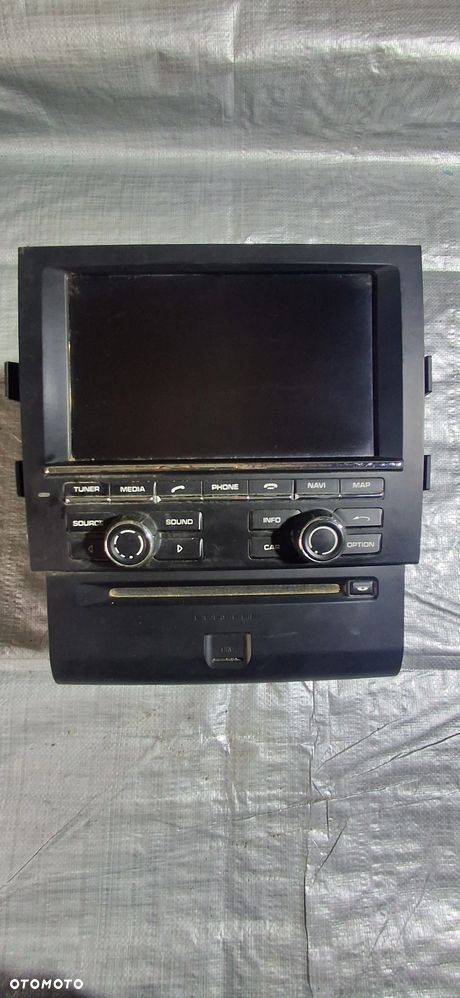 Porsche macan radio nawigacja 95b035884