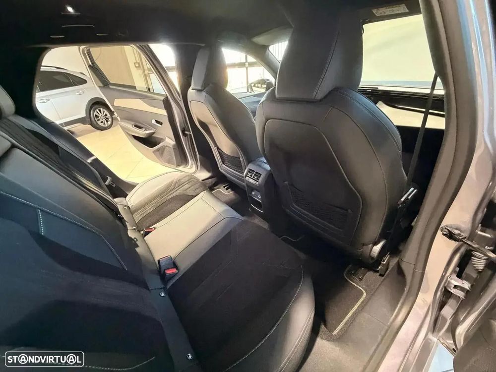 Peugeot 308 SW 1.5 BlueHDi GT Pack EAT8 — fotografia 23