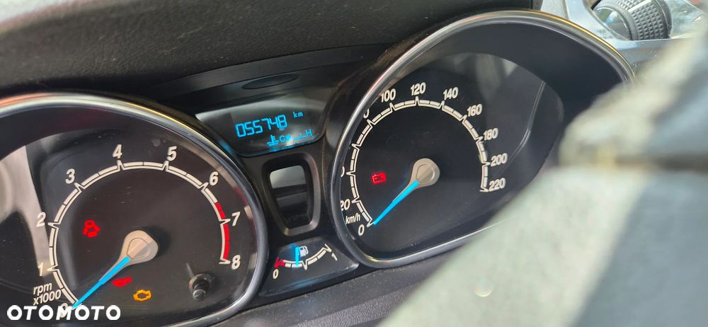 Ford Tourneo Courier - 9