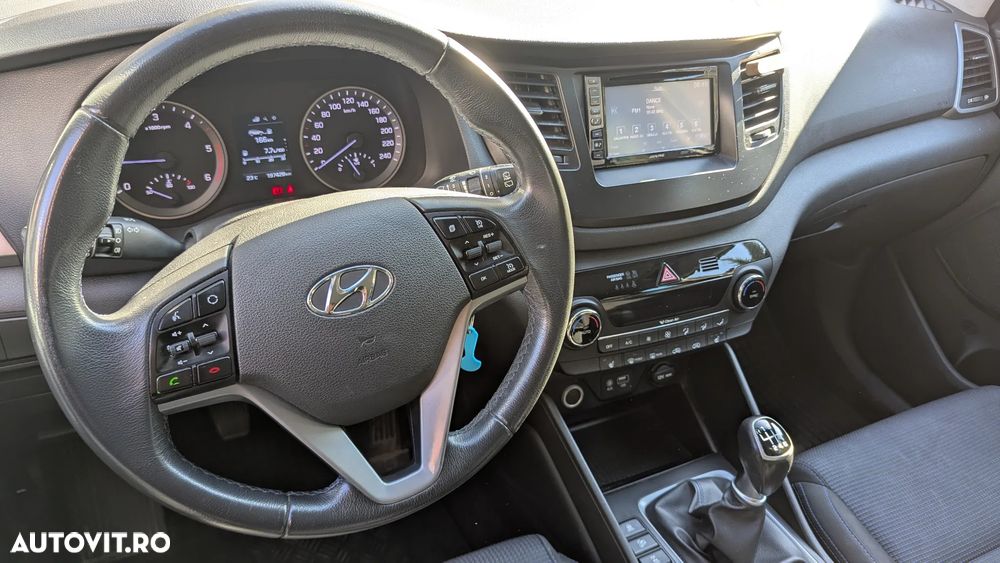 Hyundai Tucson 2.0 CRDI 4WD 6MT Style - 7