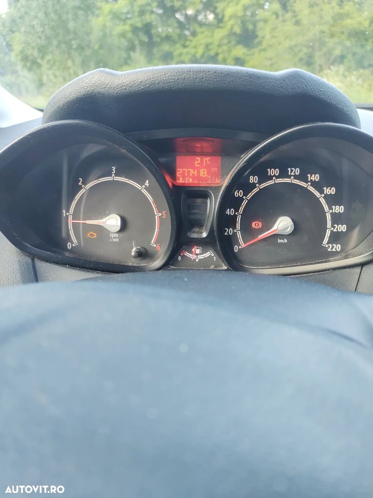 Ford Fiesta 1.4 TDCI Trend - 8