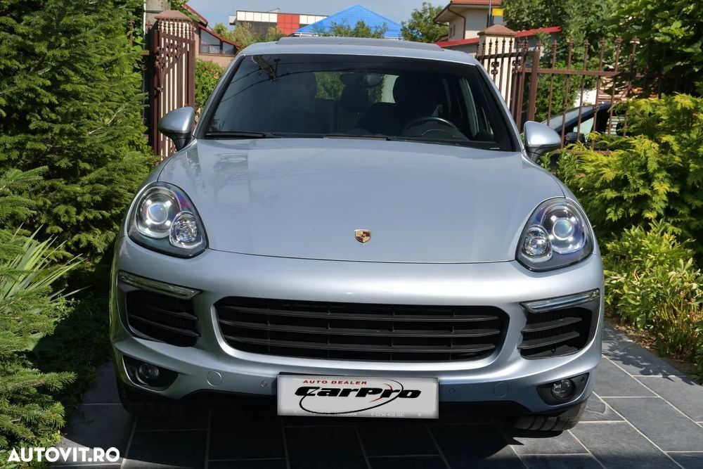 Porsche Cayenne - 39