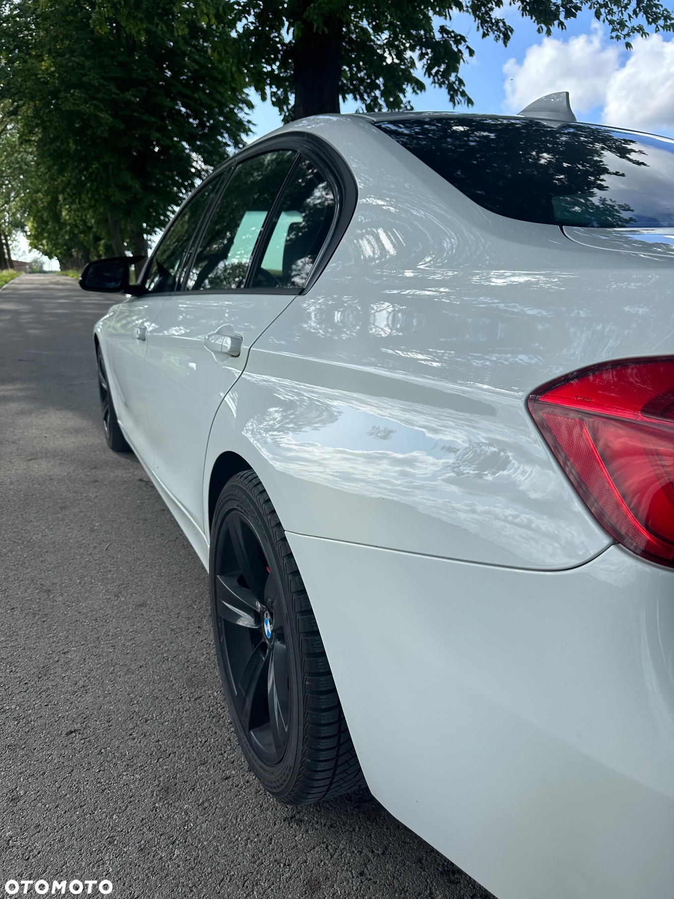 BMW Seria 3 328i Sport Line - 10