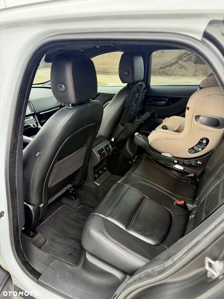 Jaguar F-Pace 2.0 i4D AWD Portfolio - 25