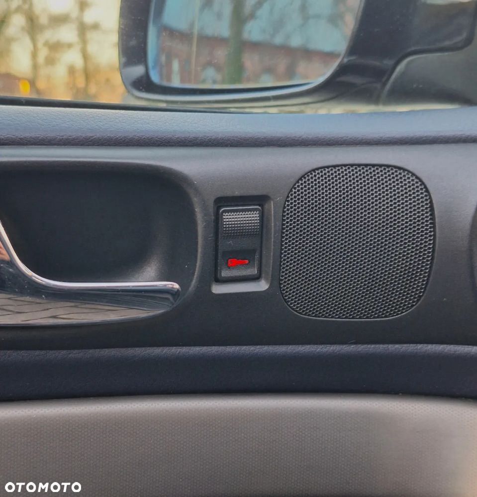 Audi A4 Limousine - 12