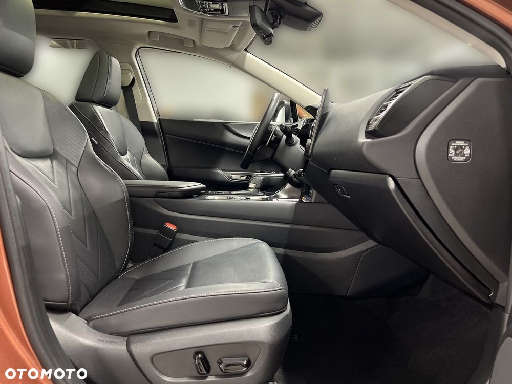 Lexus NX 350h Omotenashi AWD - 11