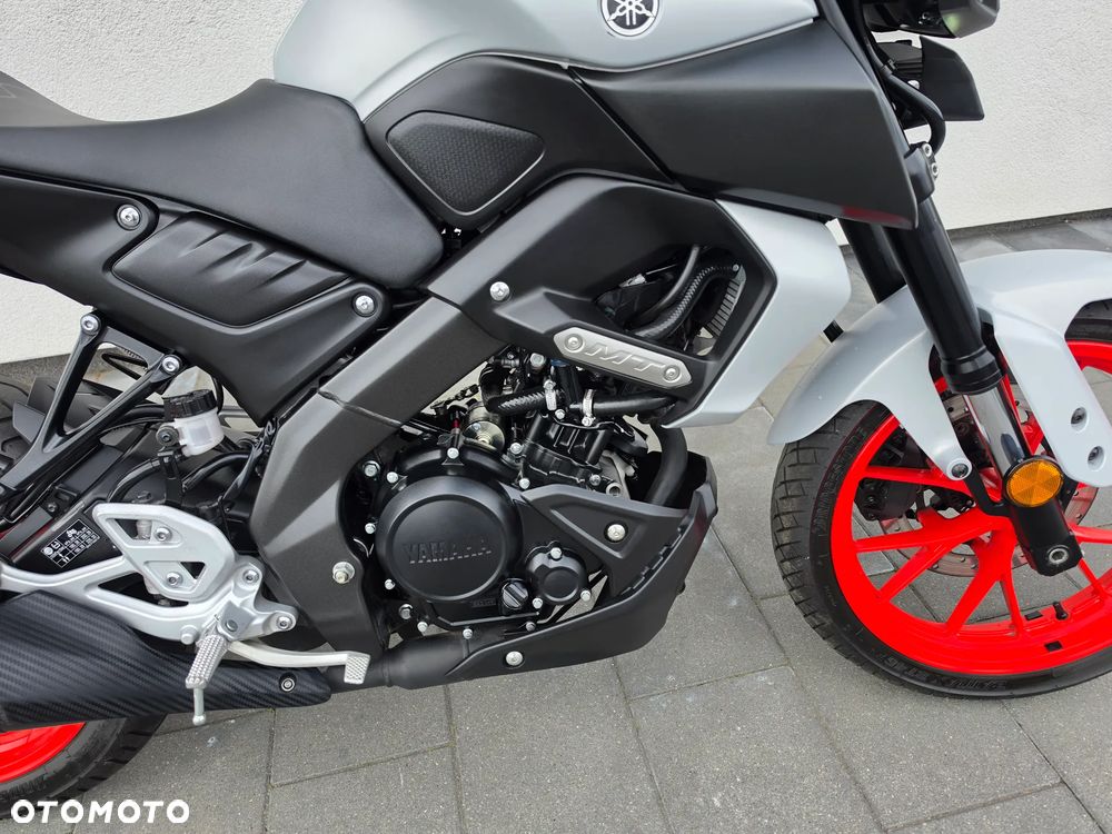 Yamaha MT - 12