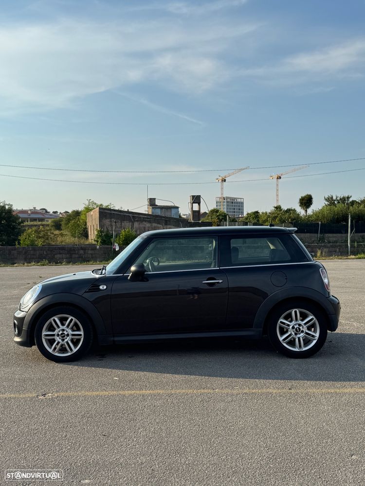 MINI 3 Portas One D - 3
