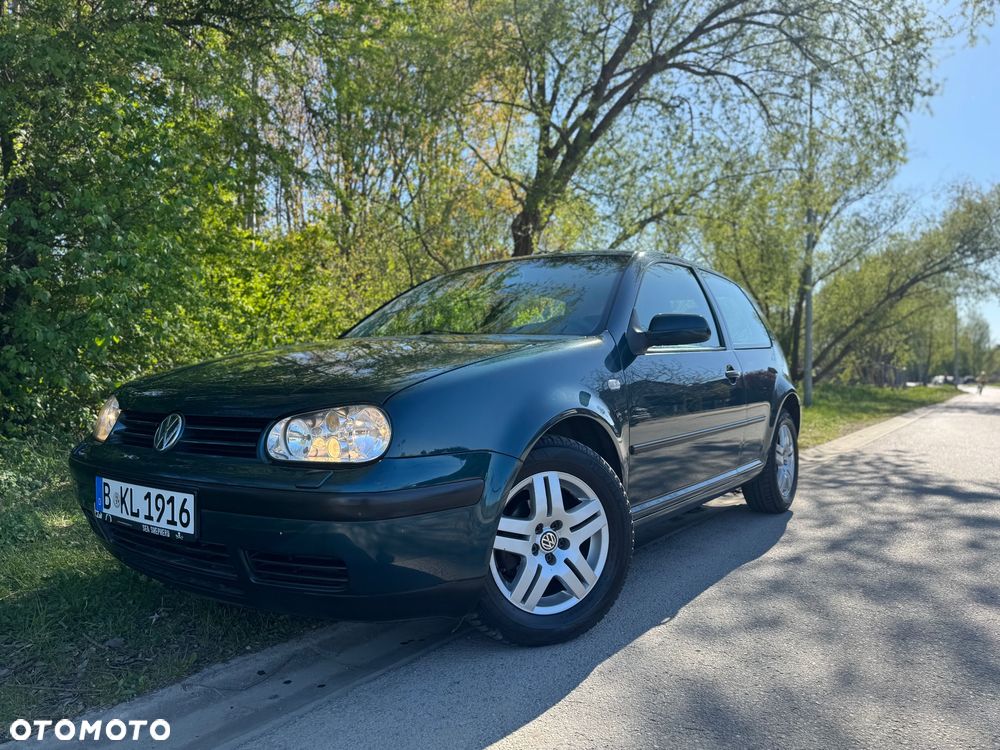 Volkswagen Golf - 2