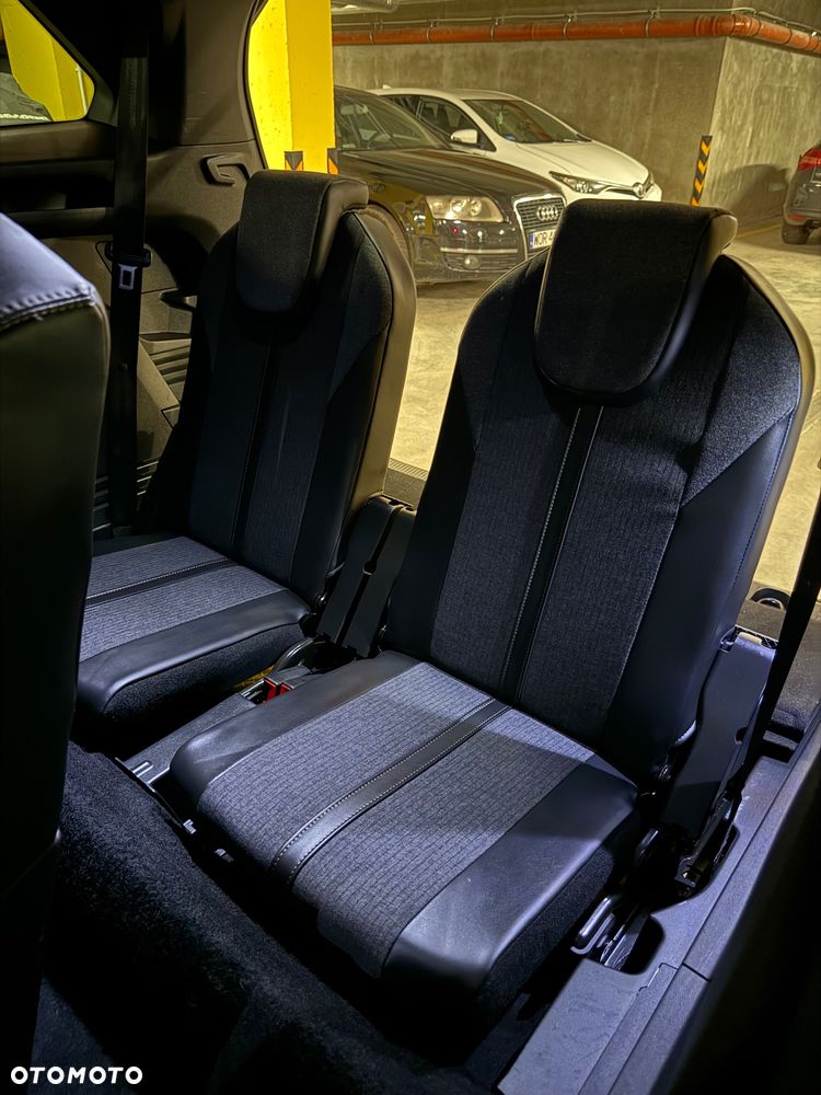 Peugeot 5008 THP 165 EAT6 Allure - 24