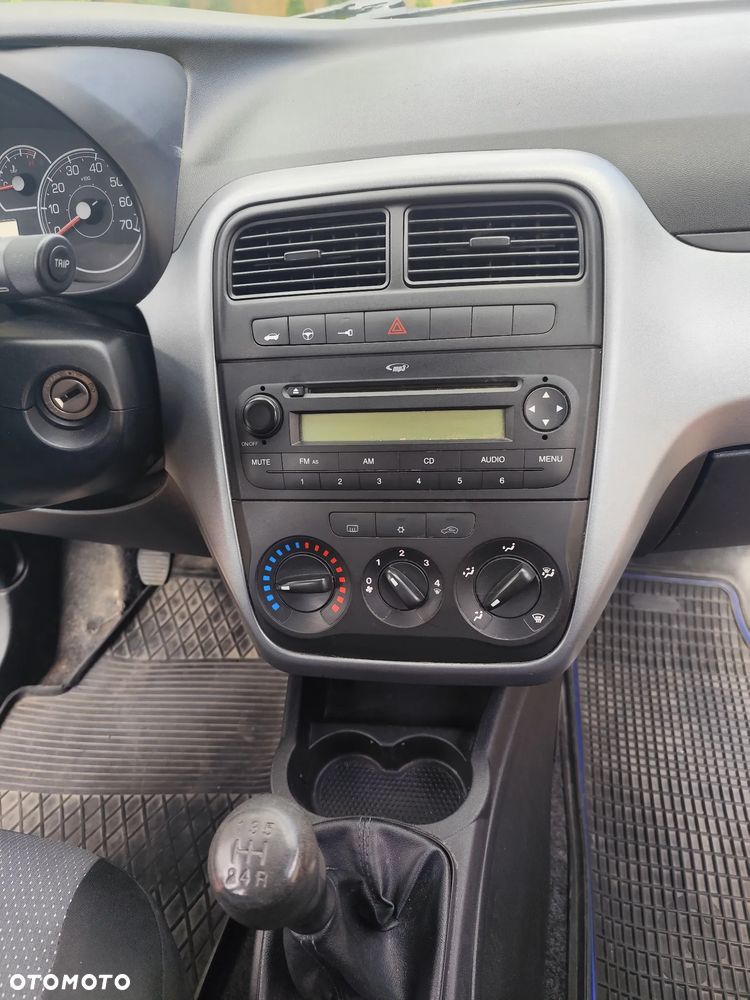 Fiat Grande Punto - 13