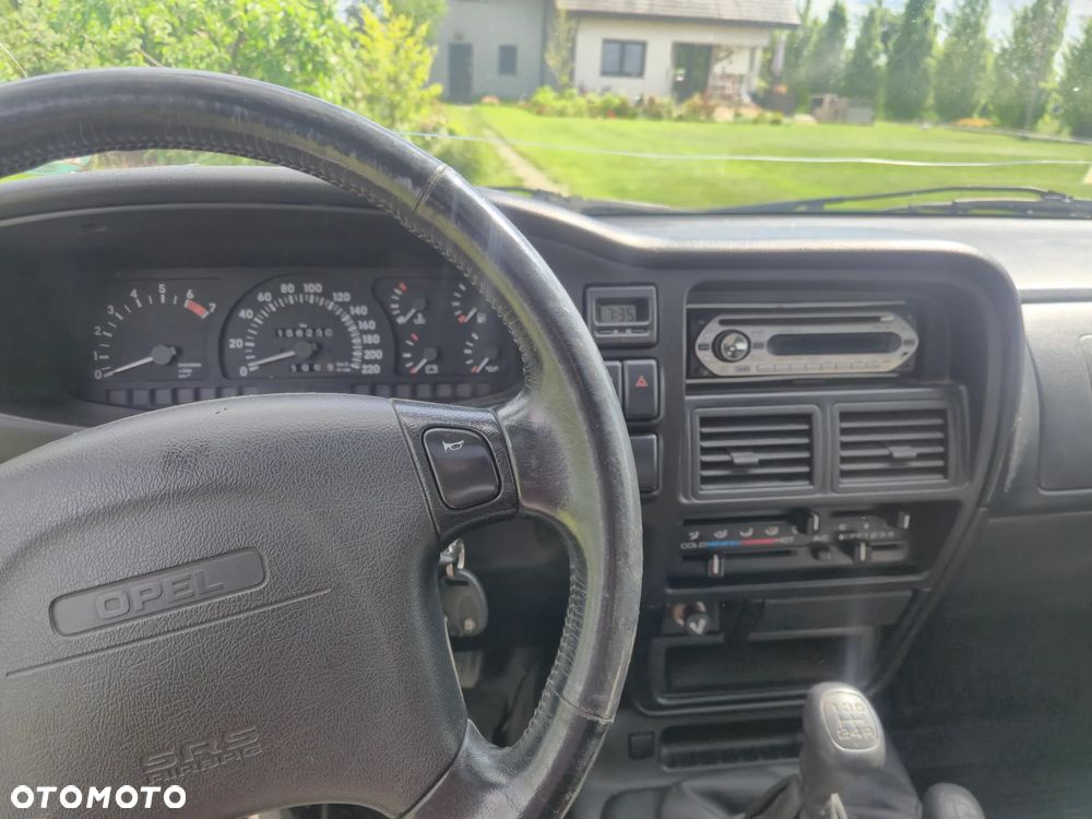 Opel Frontera - 8