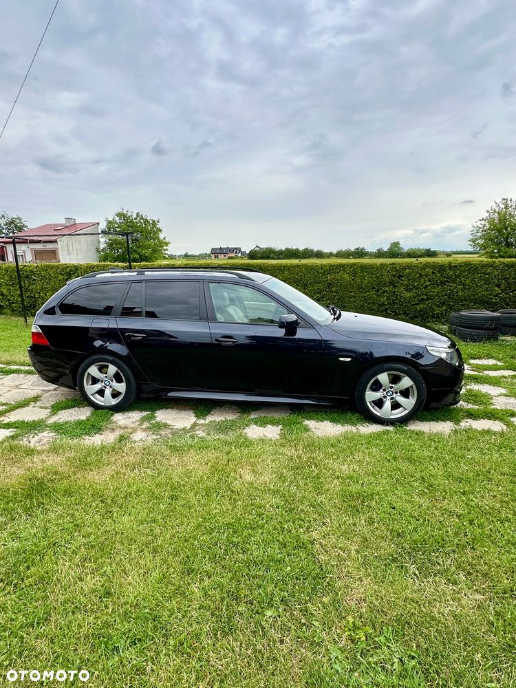 BMW Seria 5 525d - 11