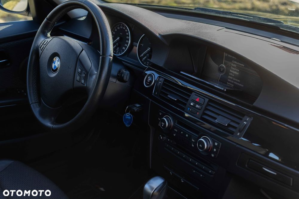 BMW 3 Series 2012 photo 5