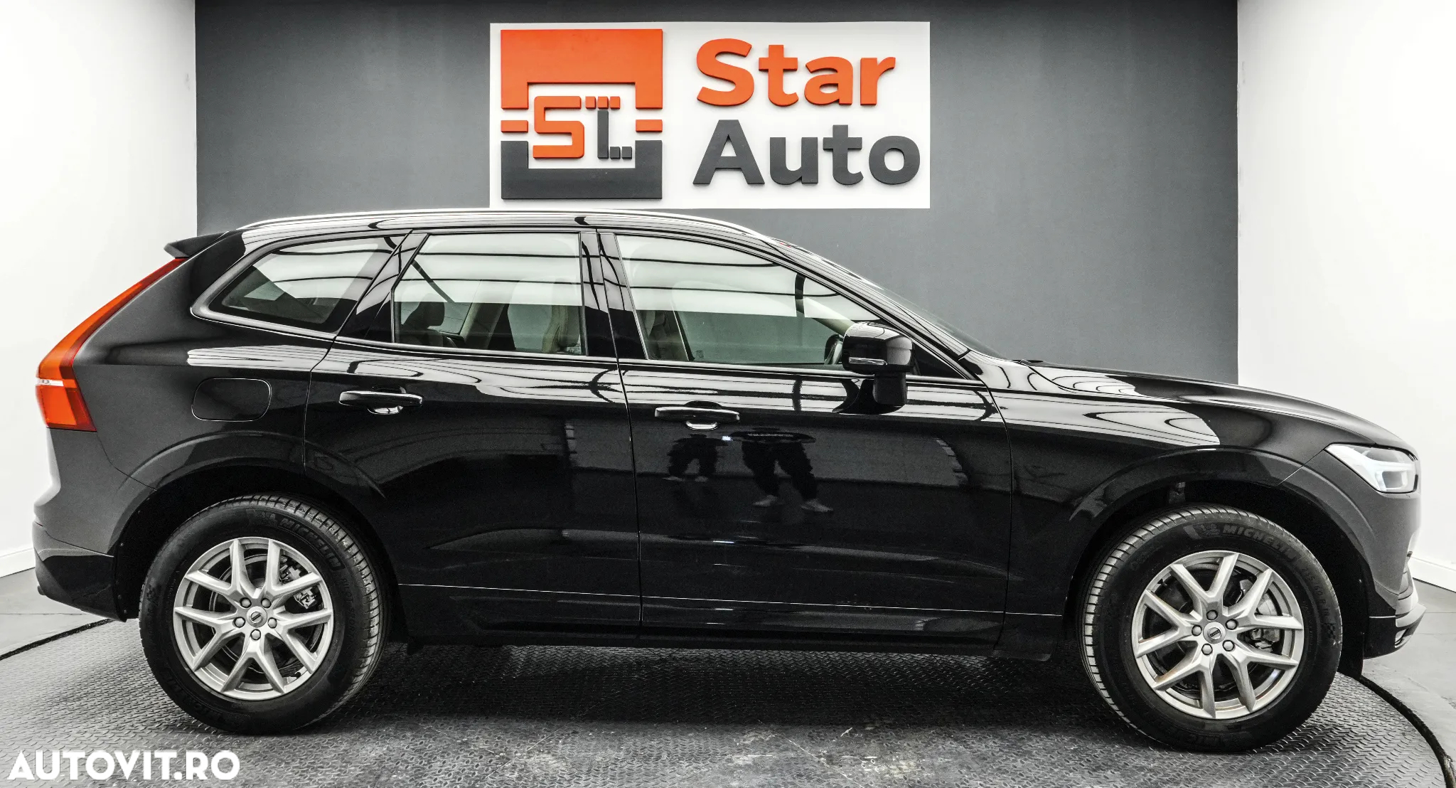 Volvo XC 60 D4 Momentum Pro - 10