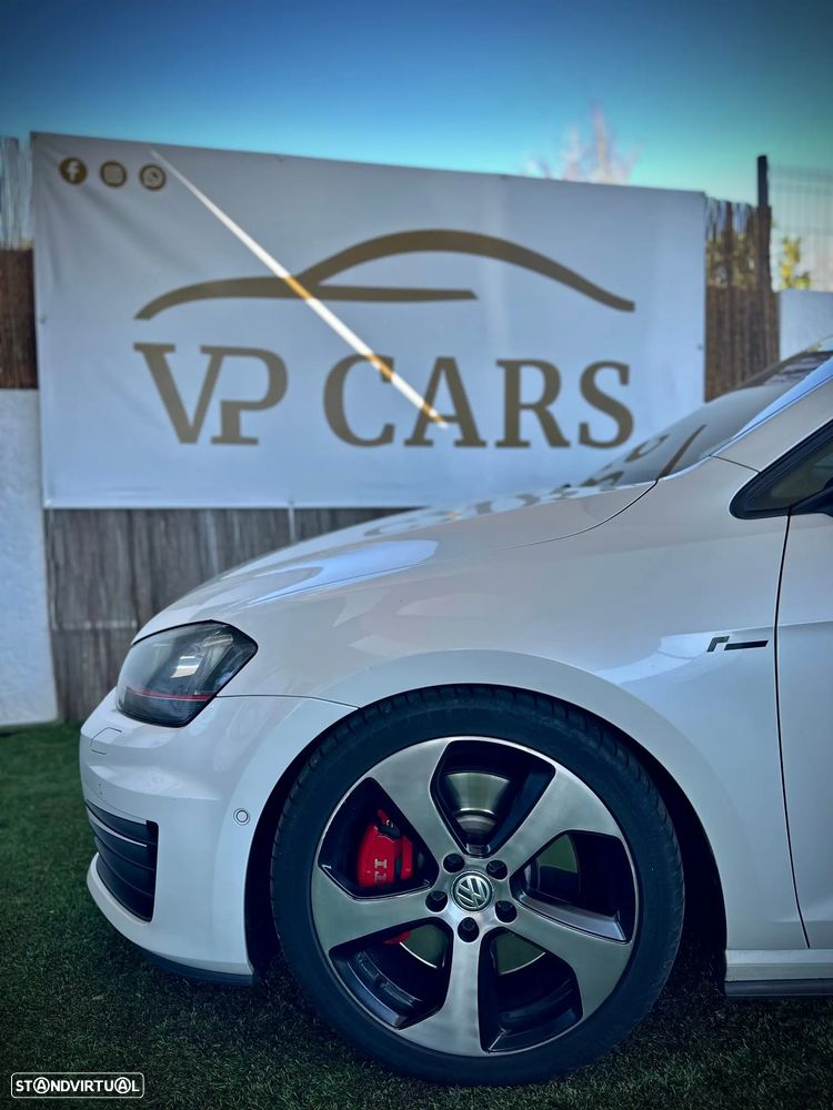 VW Golf 2.0 TSi GTi DSG Performance - 11