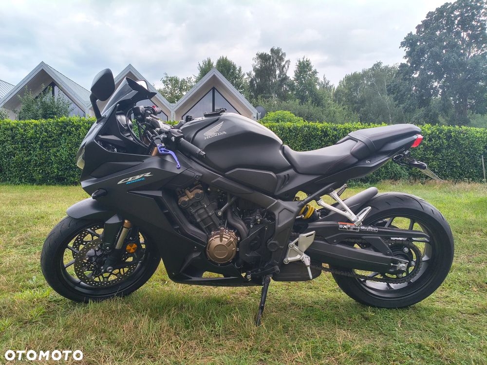 Honda CBR - 17