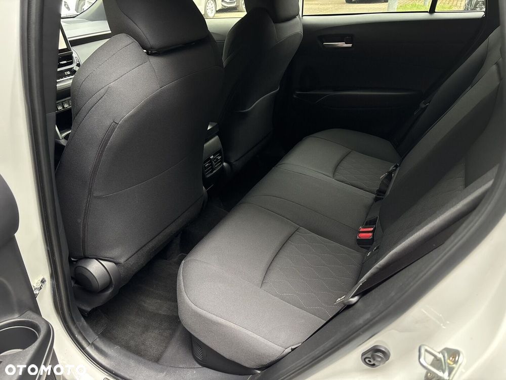 Toyota Corolla Cross - 16