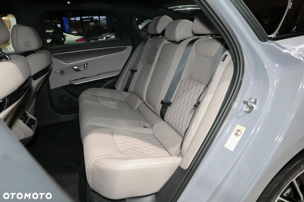 BYD Han Executive - 27