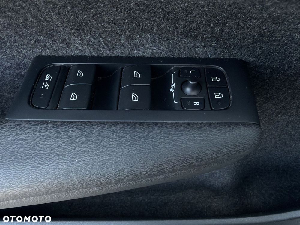 Volvo XC 40 - 26
