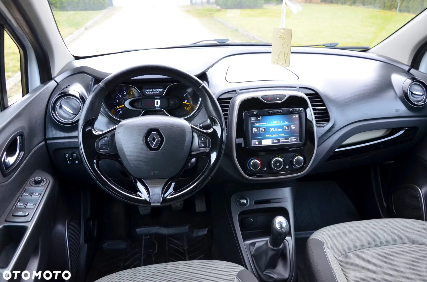 Renault Captur - 17