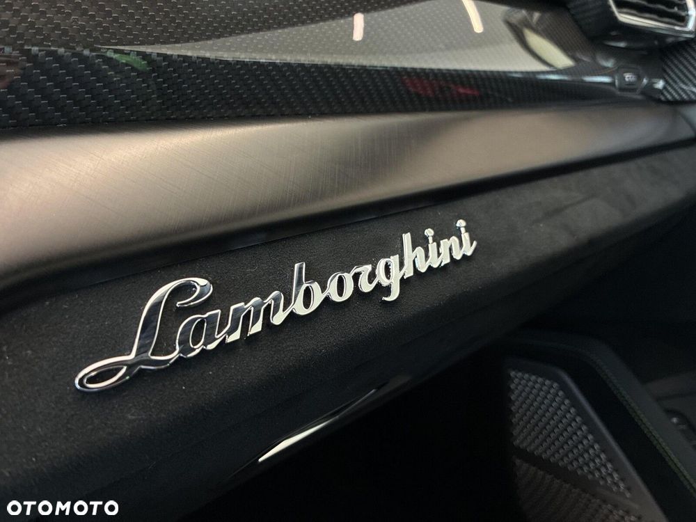 Lamborghini Urus - 20