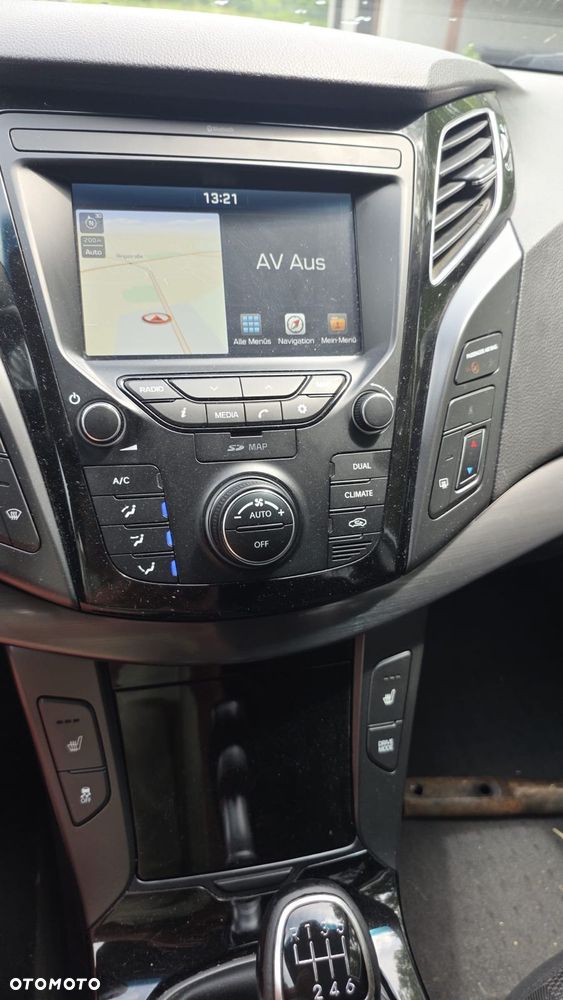 Hyundai i40 1.7 CRDi Comfort + - 25