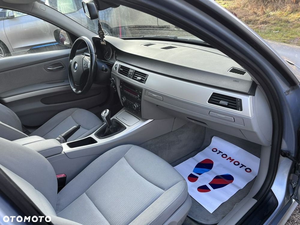 BMW Seria 3 - 17