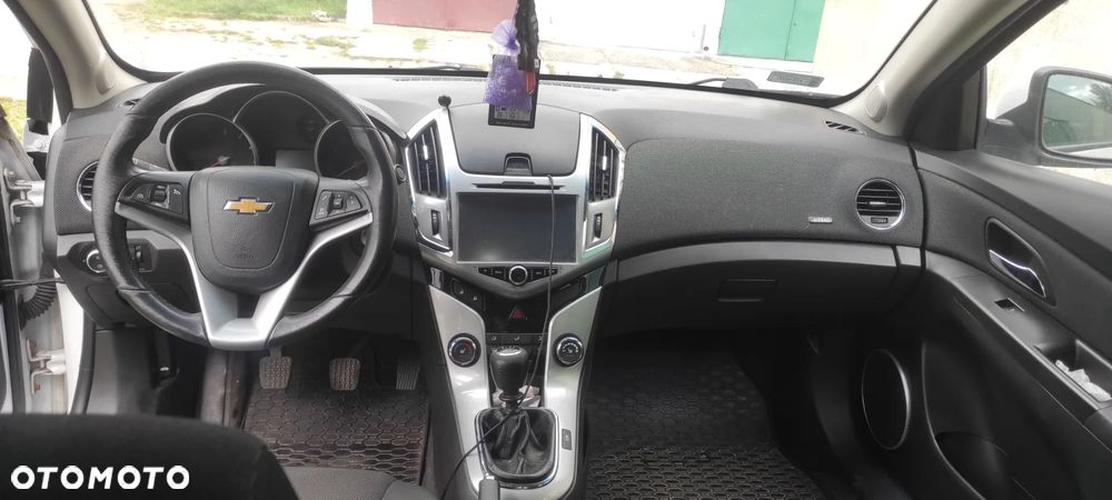Chevrolet Cruze 1.8 LS+ - 7