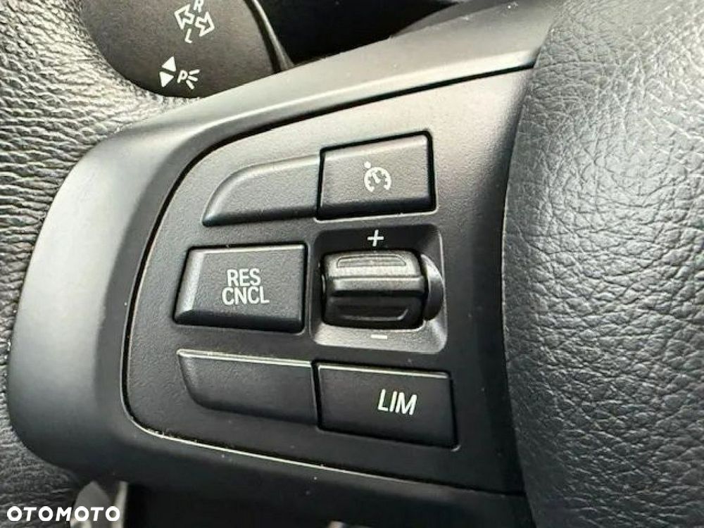 BMW X1 xDrive25e Advantage - 32