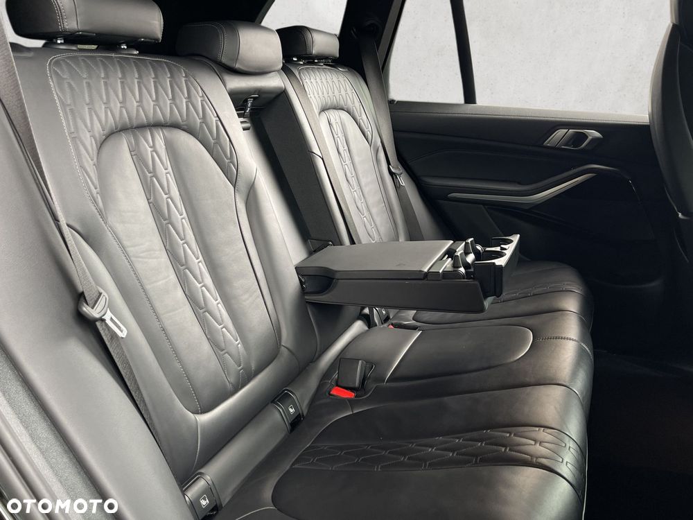 BMW X5 xDrive45e - 25
