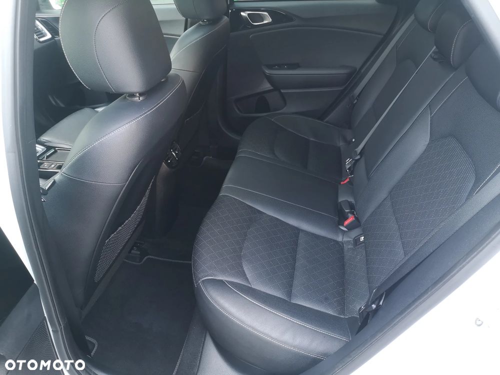 Kia ProCeed 1.6 CRDi DCT7 SCR GT LINE - 27