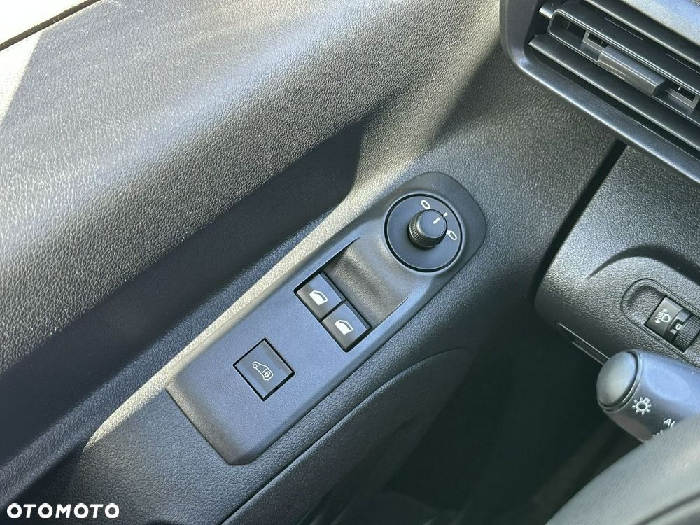Toyota Proace City - 19