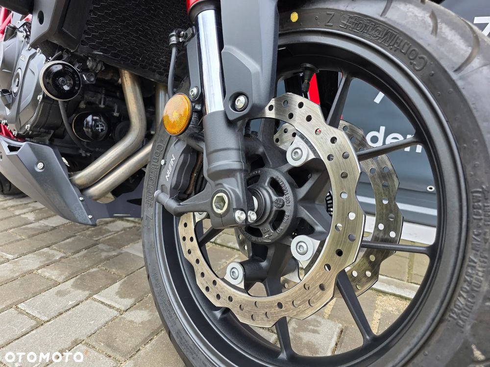 Honda Hornet - 25