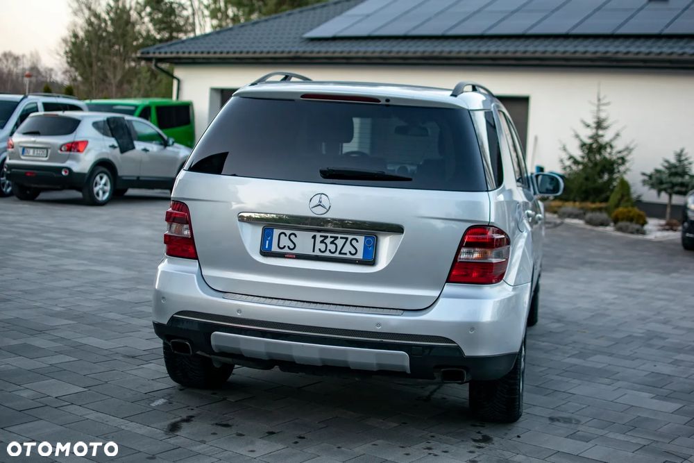 Mercedes-Benz ML - 16