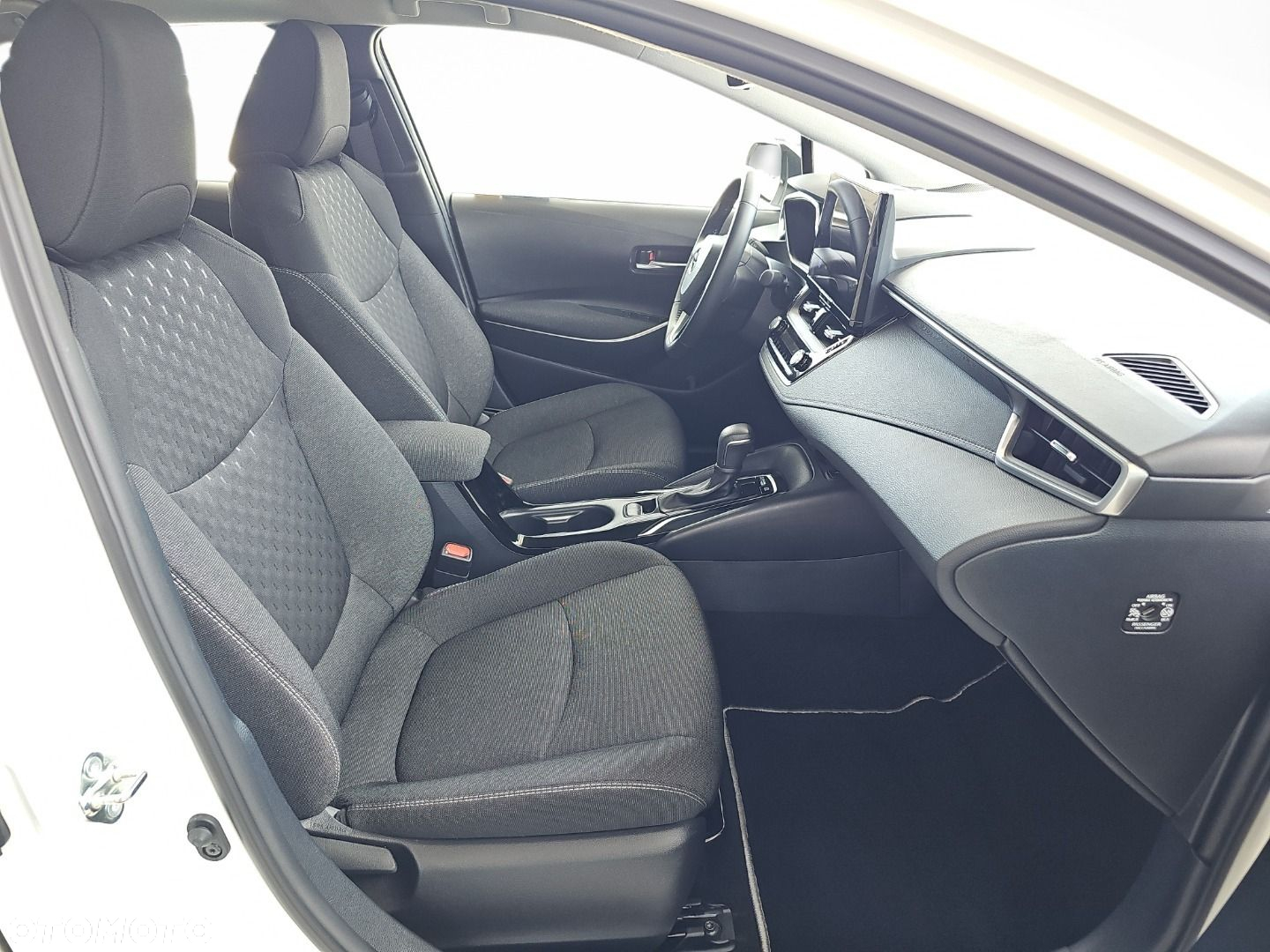 Toyota Corolla - 14