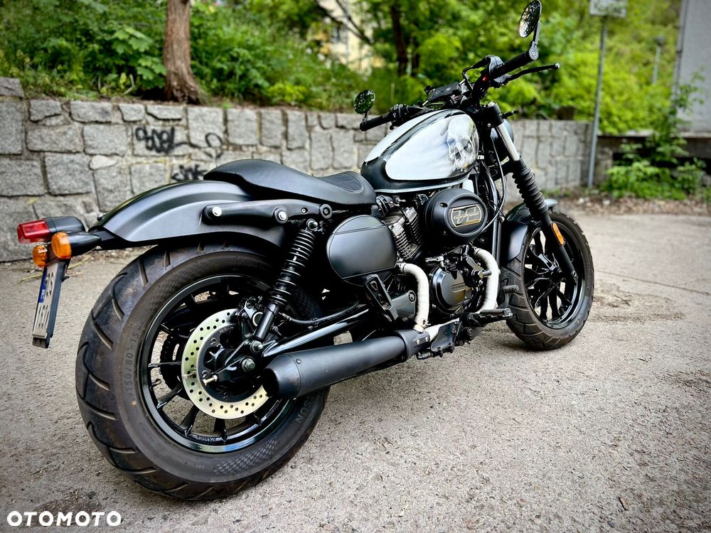 Hyosung GV - 1
