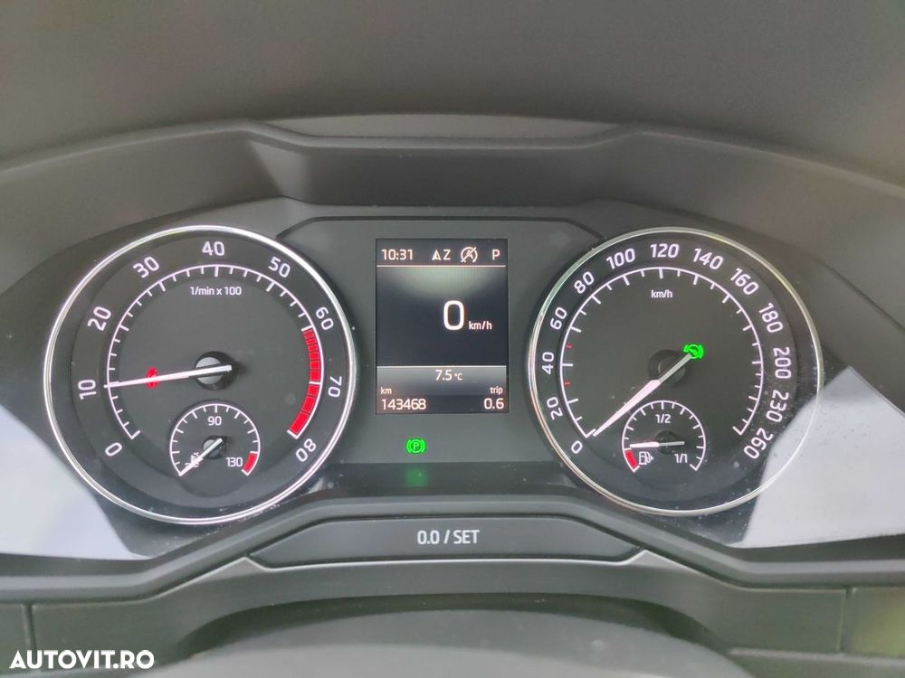 Skoda Superb 1.5 TSI DSG Ambition - 7