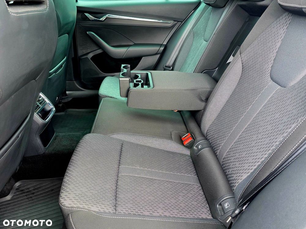 Skoda Octavia 1.5 TSI e-Tec Style DSG - 25