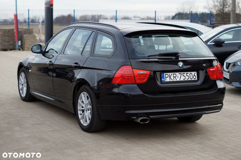 BMW Seria 3 320d - 6