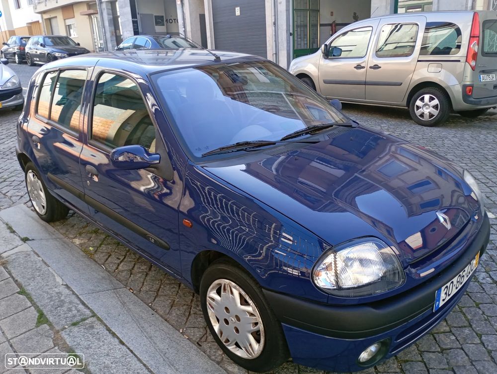 Renault Clio 1.2 RXE - 2