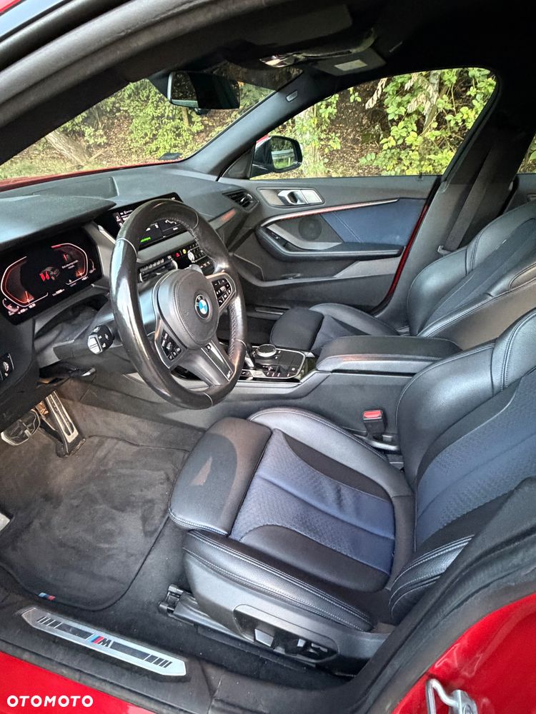 BMW Seria 2 220d M Sport - 9