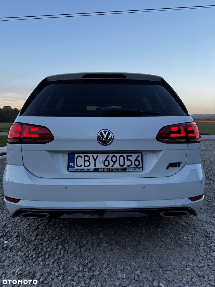 Volkswagen Golf - 8
