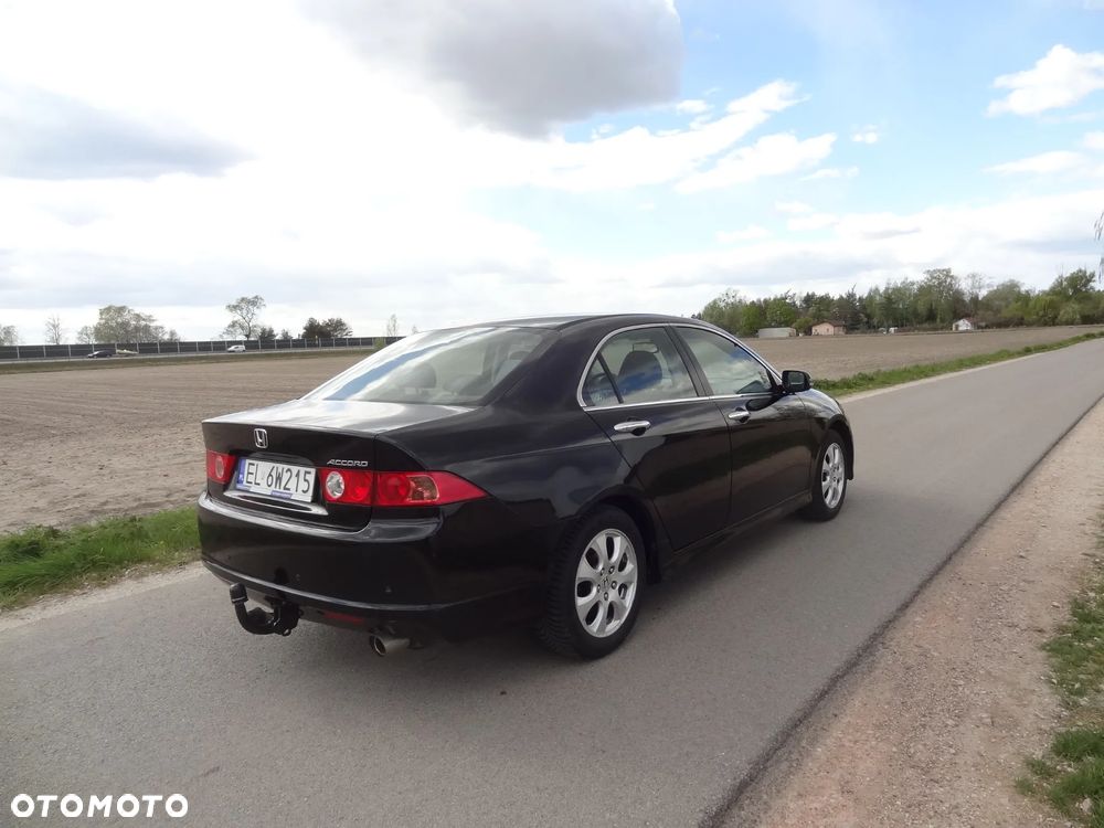 Honda Accord 2.0 Executive - 5