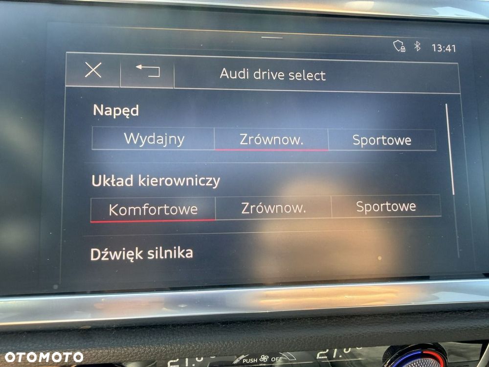 Audi RS Q3 2.5 TFSI quattro S tronic - 27