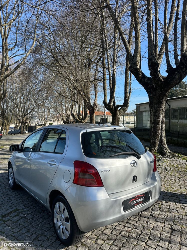 Toyota Yaris 1.0 VVT-i AC - 6