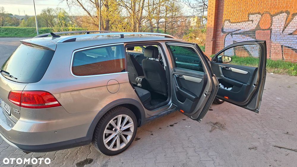 Volkswagen Passat 2.0 TDI 4Mot Highline DSG - 10